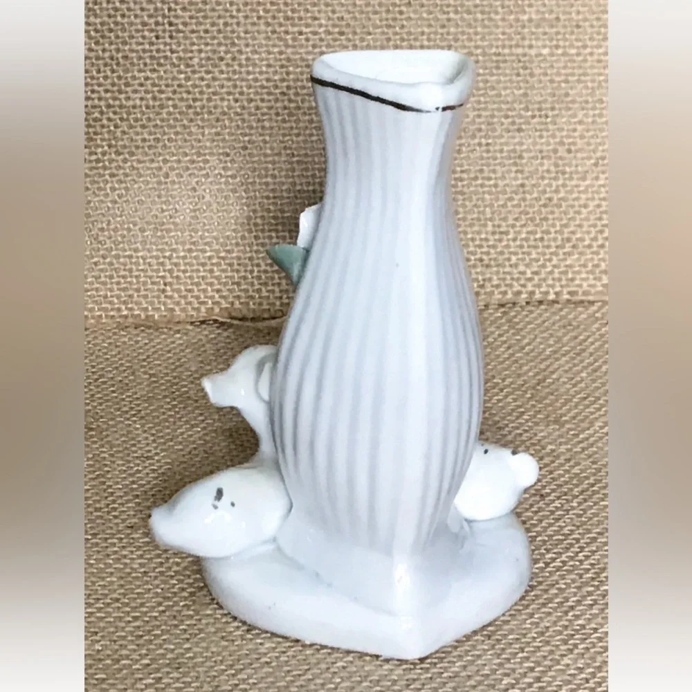 Vintage Speckled Deer Floral Ribbed Bud Vase White Woodland Cottage Granny Core
